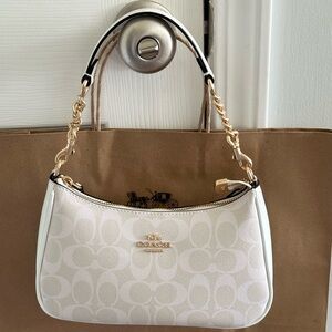 Coach Teri Shoulder Bag In Signature Canvas